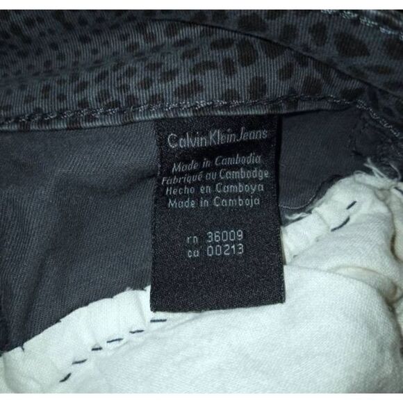 CALVIN KLEIN BLACK & GRAY SNAKE PRINT LEGGINGS SZ.8P EUC - Picture 7 of 8